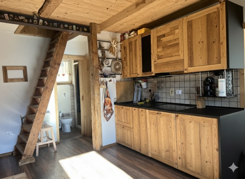 Appartamento trilocale ristrutturato in centro paese