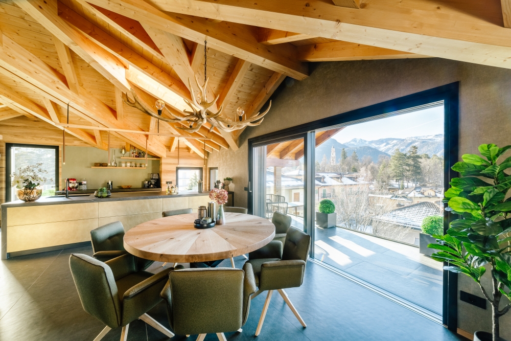 Prestigioso attico con vista panoramica